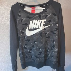 Nike Pullover